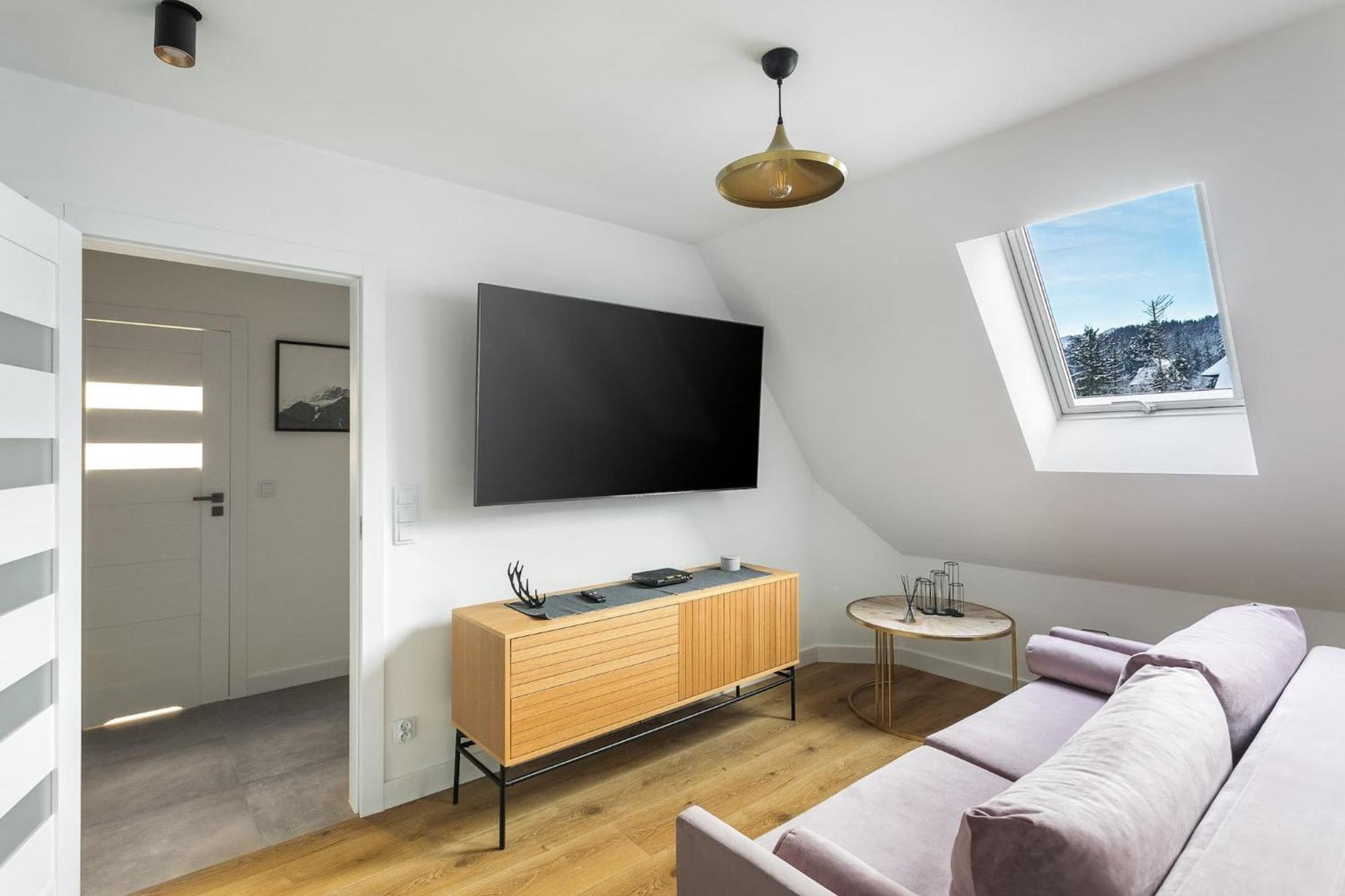 Rent Like - Za Cieszynianka 6 *